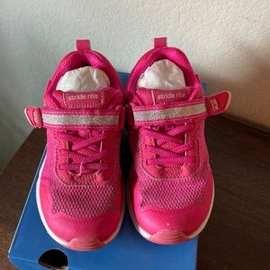 Toddlers- 9M- Made 2 Play Radiant Bounce in Pink